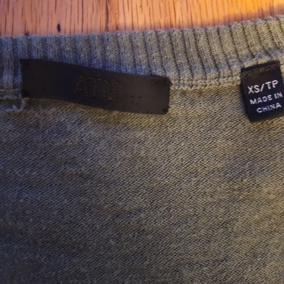 ATM Green Snakeskin Sweater Jungle Combo Size XS/P V-Neck Cotton/Cashmere Blend - Picture 5 of 10